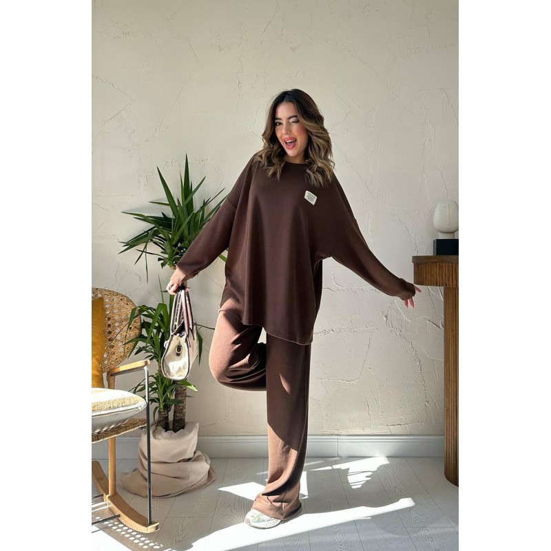 KIahverengi triko takım